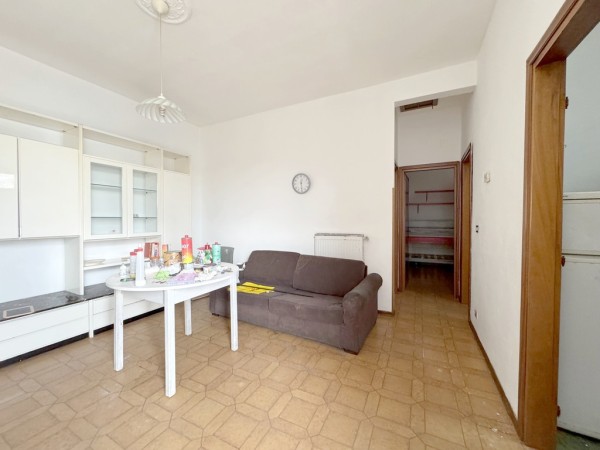 Riferimento 2M1585 - Appartamento in Vendita a Torre Del Lago Puccini