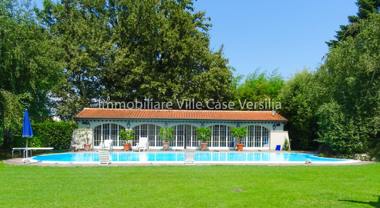 Foto - Villa Di Lusso Ubicata Nella Campagna Lucchese