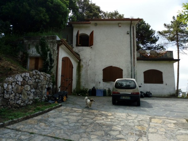 Riferimento 4M2518 - Villa in Vendita a Massarosa