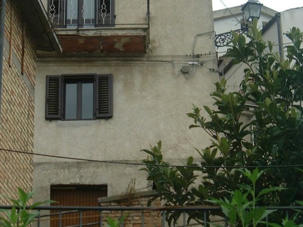 Riferimento VA 548 - Casa Semi Indipendente in Vendita a Montebello Di Bertona