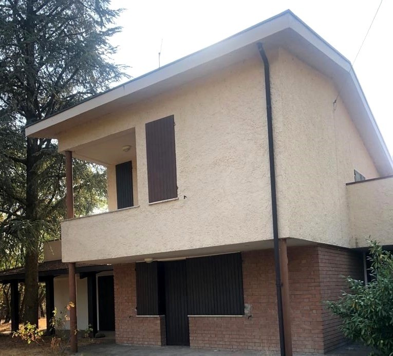 Casa indipendente in vendita a Basilicanova, Montechiarugolo (PR)