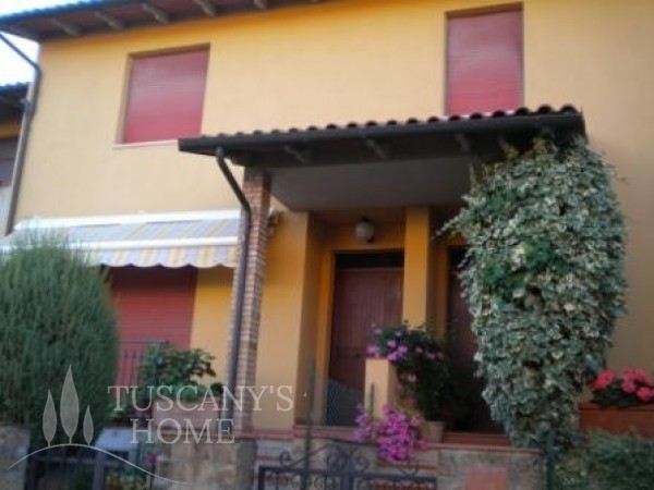 Reference V134 - Semi-detached House for Sale in Trequanda