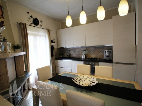 Reference V317 - Semi-detached House for Sale in San Giovanni D'asso