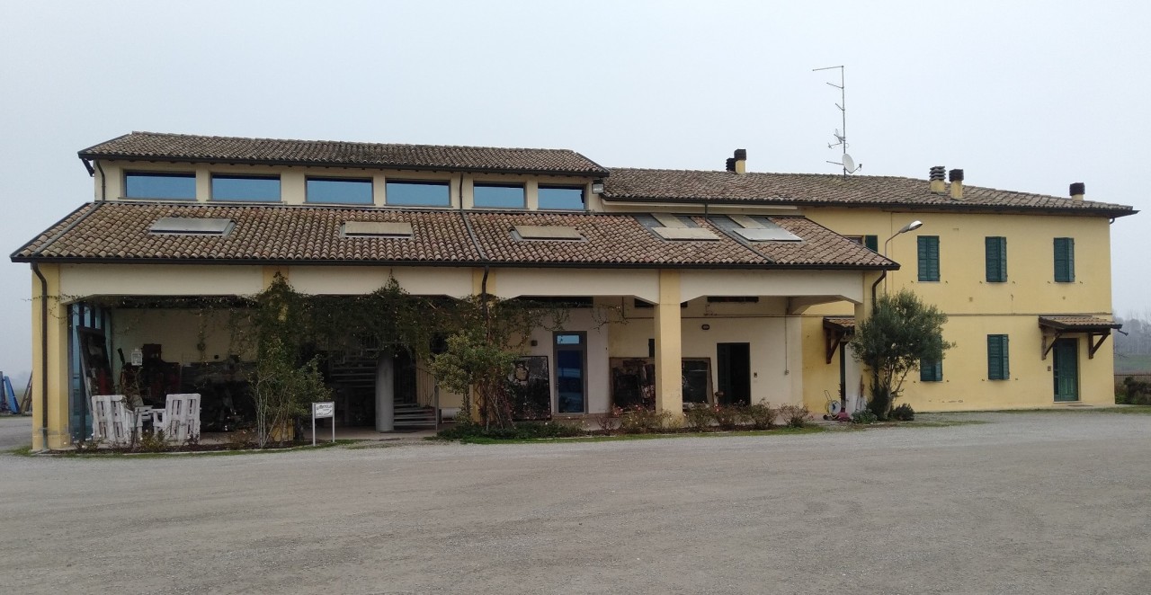 Attività commerciale in vendita a Parma (PR)