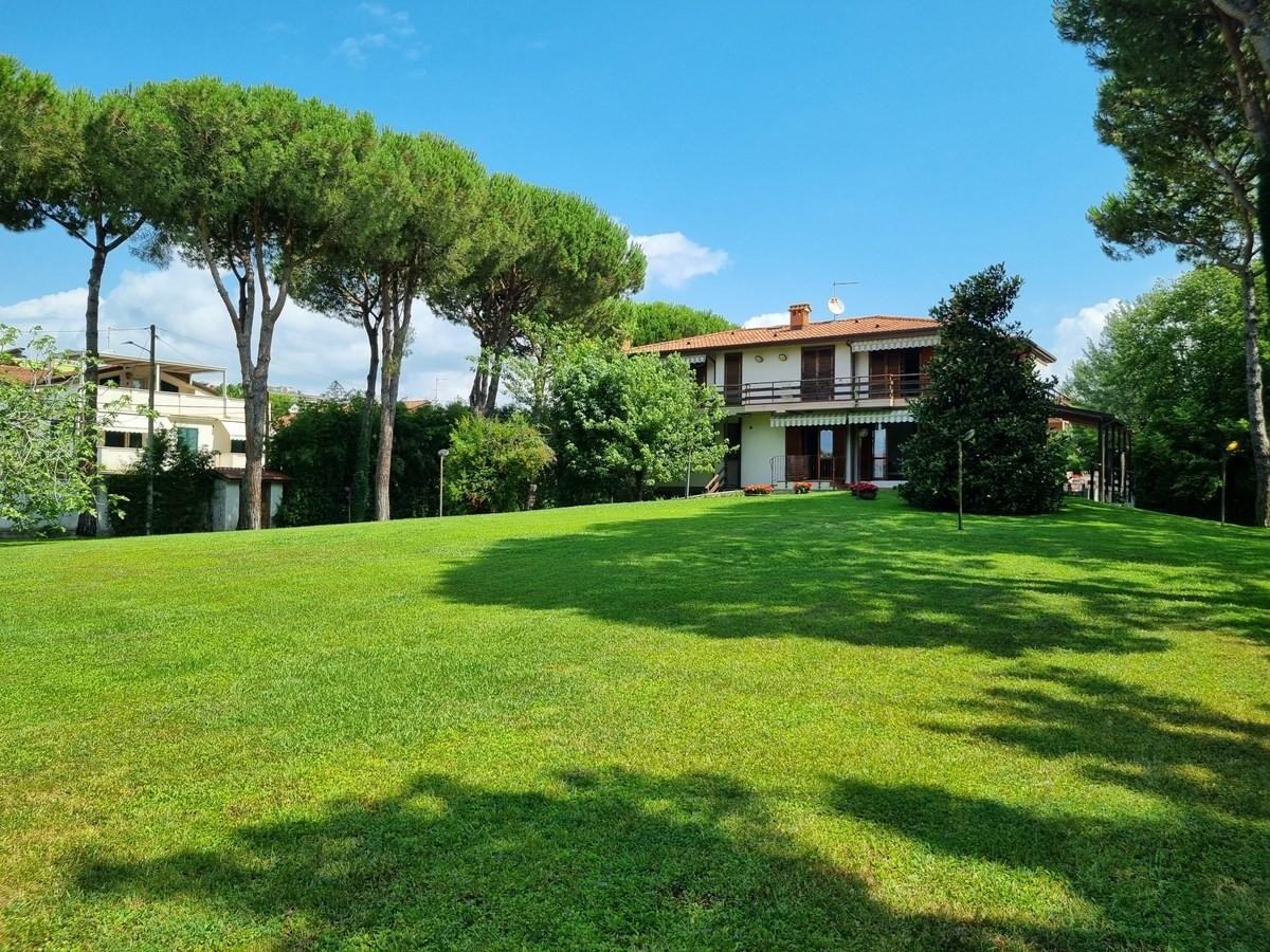 Villa in vendita a Ronchi, Massa (MS)