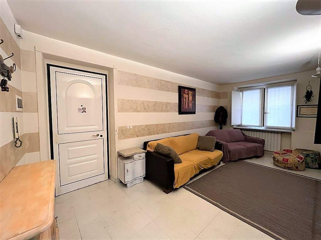 Appartamento in vendita a Borgo Del Ponte, Massa (MS)