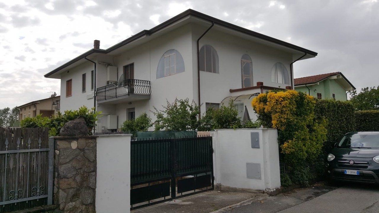 Appartamento in vendita a Montignoso (MS)