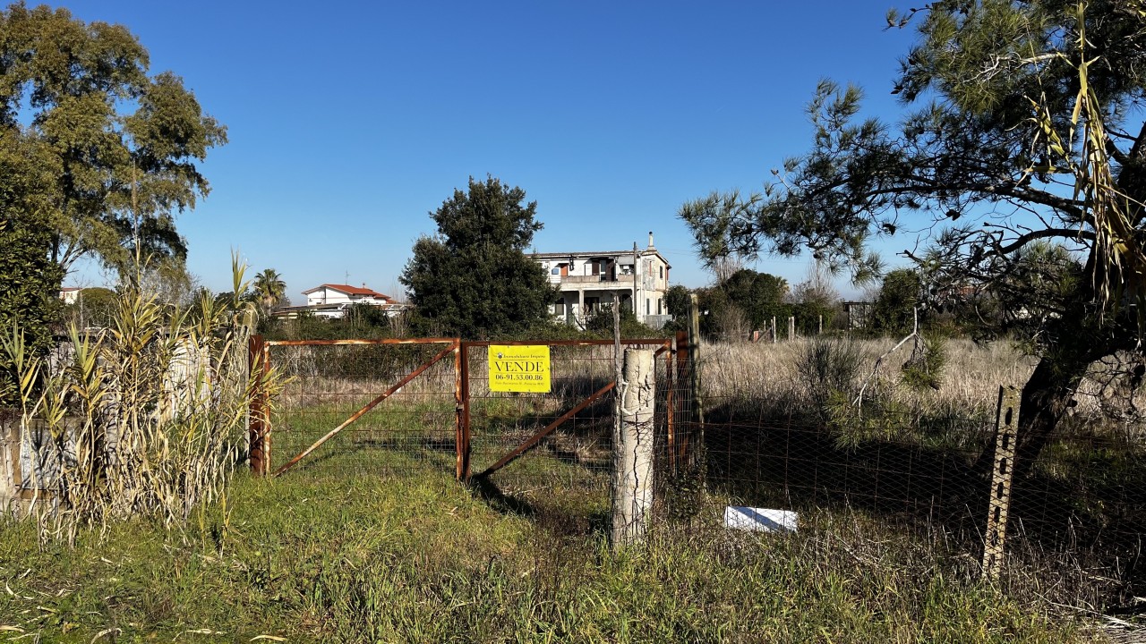 Terreno edificabile in vendita a Fossignano, Aprilia (LT)