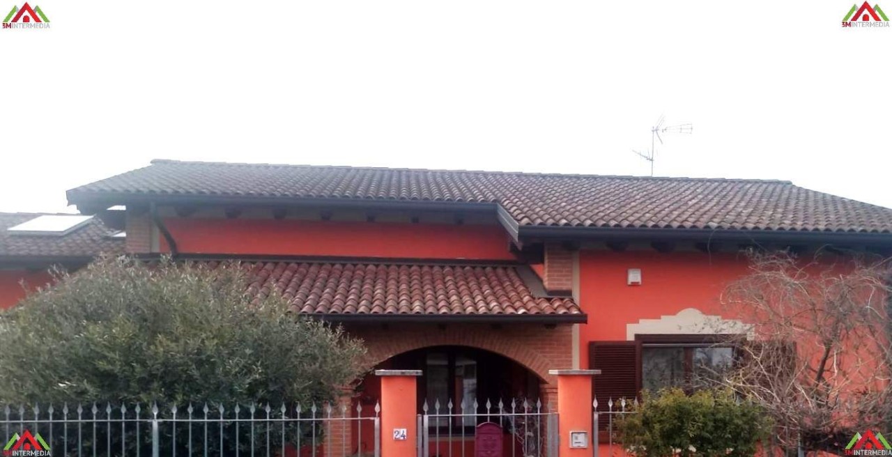 Villa in vendita Alessandria