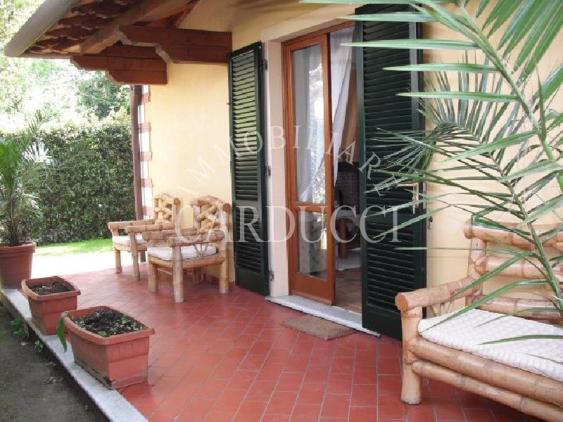 Villa in vendita a Marina Di Pietrasanta, Pietrasanta (LU)