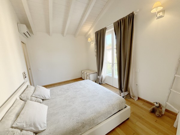 Riferimento SV130 - villa in Buying And Selling in Pietrasanta