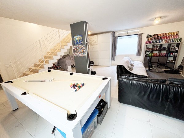 Riferimento SV130 - villa in Buying And Selling in Pietrasanta