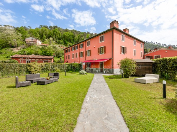 Casa Indipendente in vendita, Camaiore 