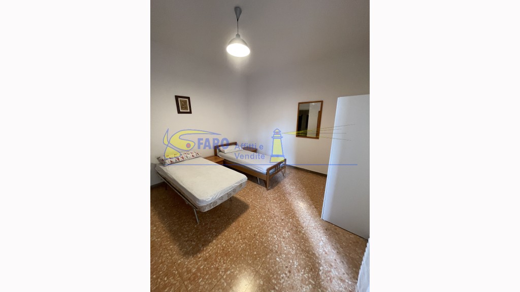 Appartamentoin Affitto, Ventimiglia - Centrale - Riferimento: at093