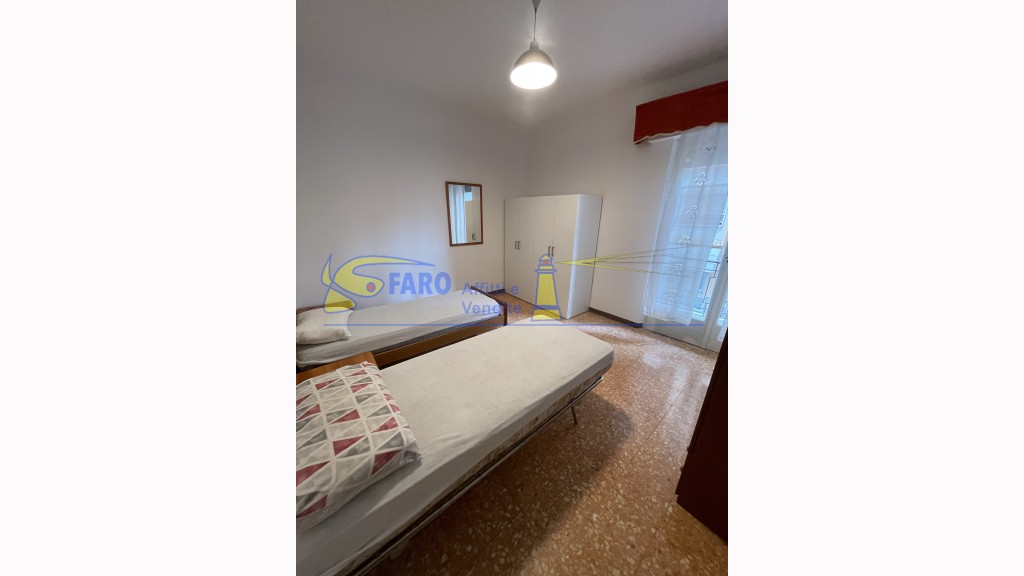 Appartamentoin Affitto, Ventimiglia - Centrale - Riferimento: at093