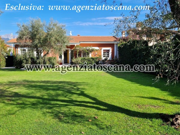 Villa In Forte Centro - Our Exclusive -