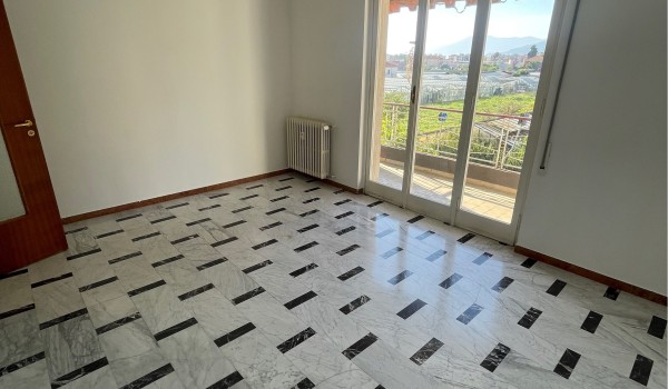 Appartamento in affitto, vallecrosia 