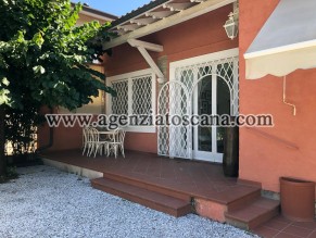 Villetta Nel Centro Di Forte Dei Marmi