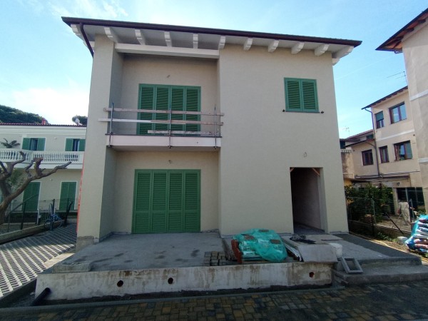 >Foto Anteprima WA 15533 - Villa in Vendita a Marina Di Pietrasanta
