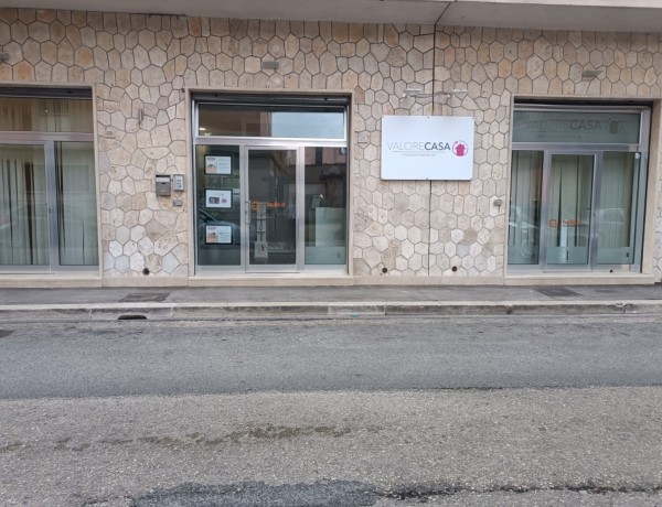 Locale Commerciale in vendita, cassino 