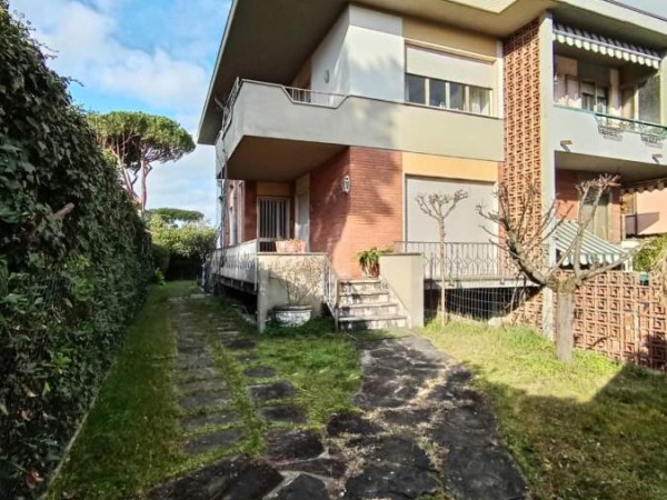 >Foto Anteprima WA 15536 - Villa Bifamiliare in Vendita a Marina Di Pietrasanta