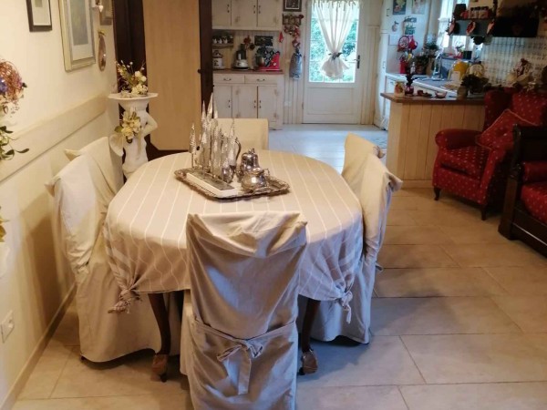 Rif. V2112 - villa singola in vendita a Viareggio | Foto 7