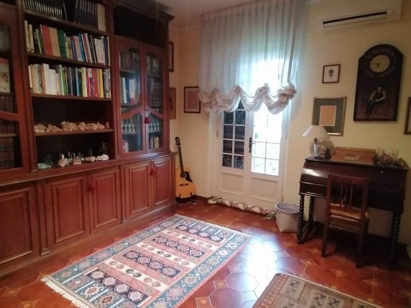 Rif. V2112 - villa singola in vendita a Viareggio | Foto 11