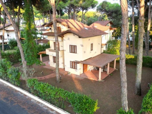 >Foto Anteprima WA 15542 - Villa in Vendita a Marina Di Pietrasanta