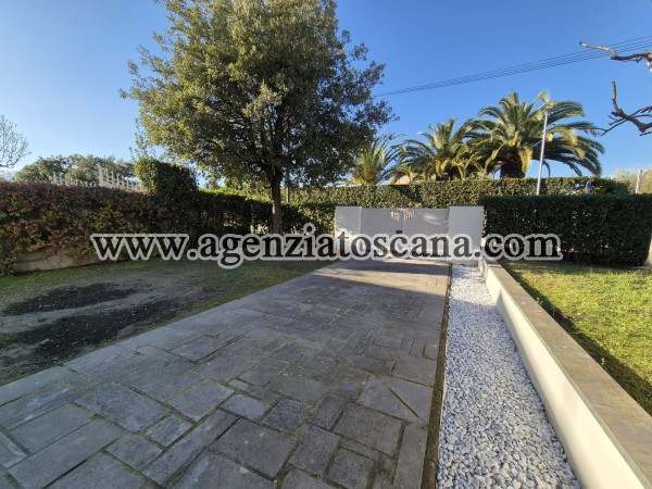 Two-family Villa for sale, Forte Dei Marmi - Centrale -  41