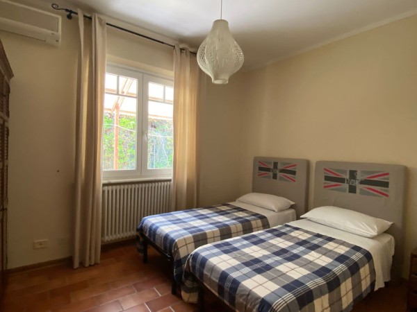 Riferimento SV012 - villa in Покупая и продавая in Forte Dei Marmi