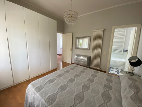 Riferimento SV012 - villa in Покупая и продавая in Forte Dei Marmi