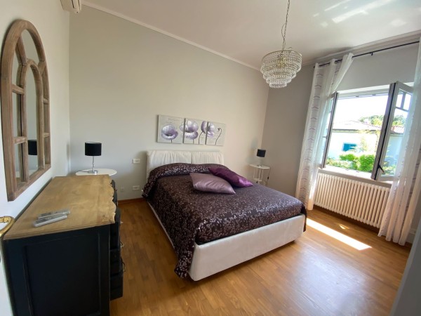 Riferimento SV012 - villa in Покупая и продавая in Forte Dei Marmi