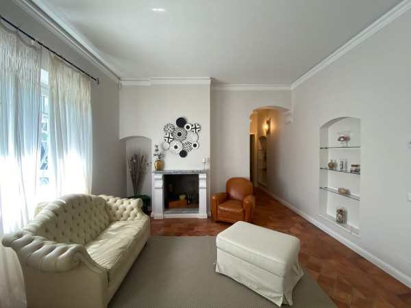 Riferimento SV012 - villa in Покупая и продавая in Forte Dei Marmi