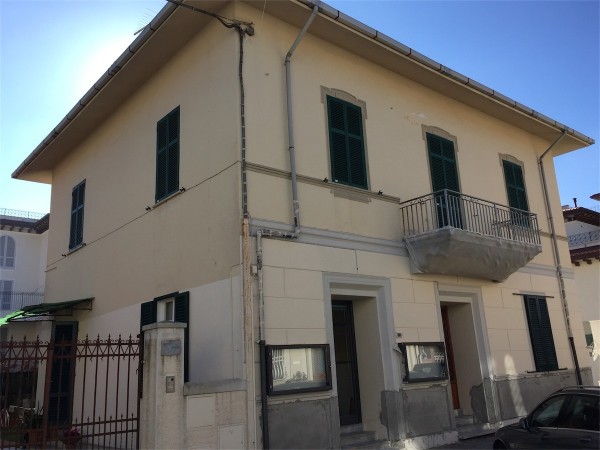 Apartment in sale, Forte dei Marmi 