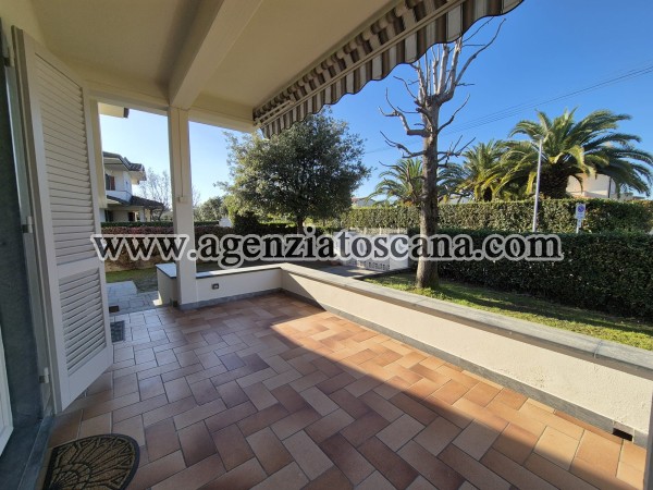 Two-family Villa for rent, Forte Dei Marmi - Centrale -  40