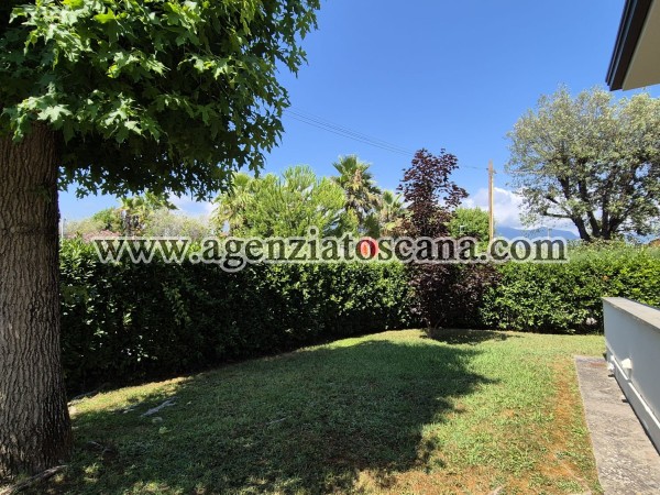 Two-family Villa for rent, Forte Dei Marmi - Centrale -  38