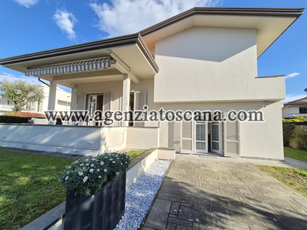 Villa Bifamiliare in vendita, Forte Dei Marmi - Centrale -  33