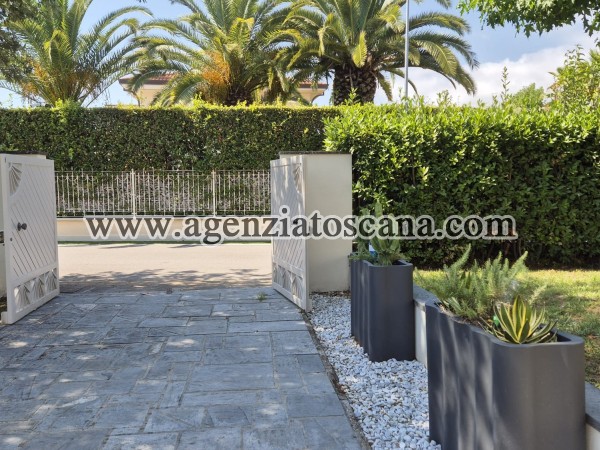 Two-family Villa for rent, Forte Dei Marmi - Centrale -  39