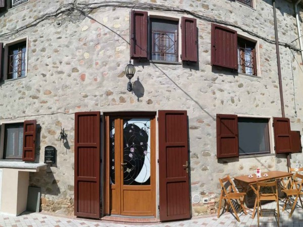 Riferimento Q318 - Casa Semi Indipendente in Affitto a Gualdo