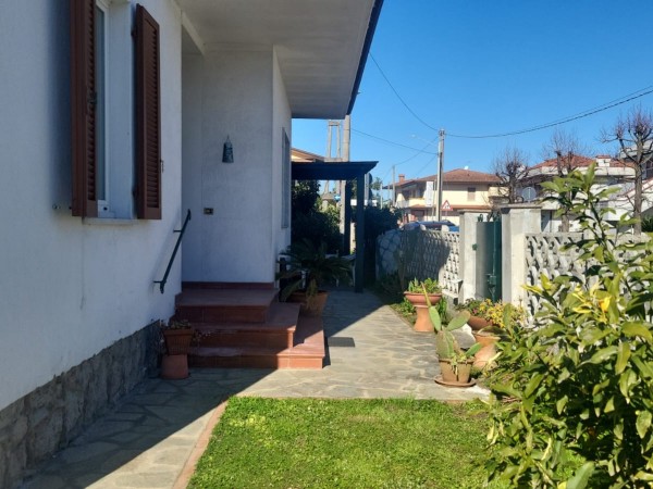 Appartamento a Marina di Massa