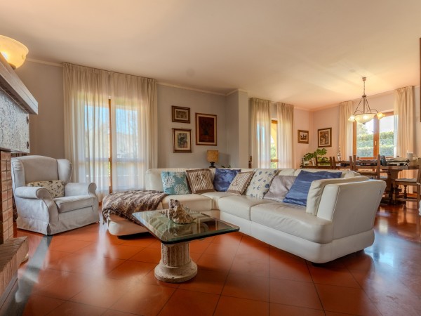 Riferimento SA007 - villa in Летняя аренда in Forte Dei Marmi - Centro Storico