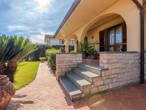 Riferimento SA007 - villa in Летняя аренда in Forte Dei Marmi - Centro Storico
