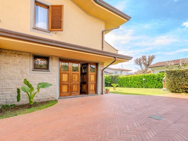 Riferimento SA007 - villa in Летняя аренда in Forte Dei Marmi - Centro Storico