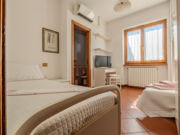 Riferimento SA007 - villa in Летняя аренда in Forte Dei Marmi - Centro Storico