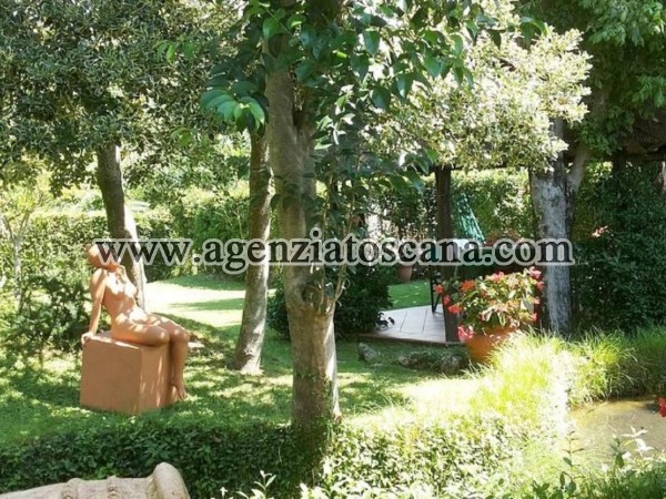 Immobile Commerciale - Direzionale in vendita, Forte Dei Marmi - Zona Via G. Battista Vico -  3