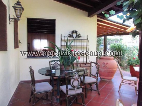 Immobile Commerciale - Direzionale in vendita, Forte Dei Marmi - Zona Via G. Battista Vico -  10