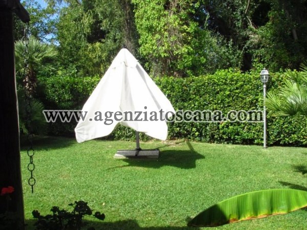 Immobile Commerciale - Direzionale in vendita, Forte Dei Marmi - Zona Via G. Battista Vico -  21