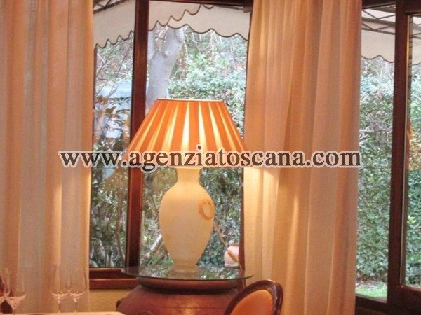 Ristorante in vendita, Forte Dei Marmi - Zona Via G. Battista Vico -  22