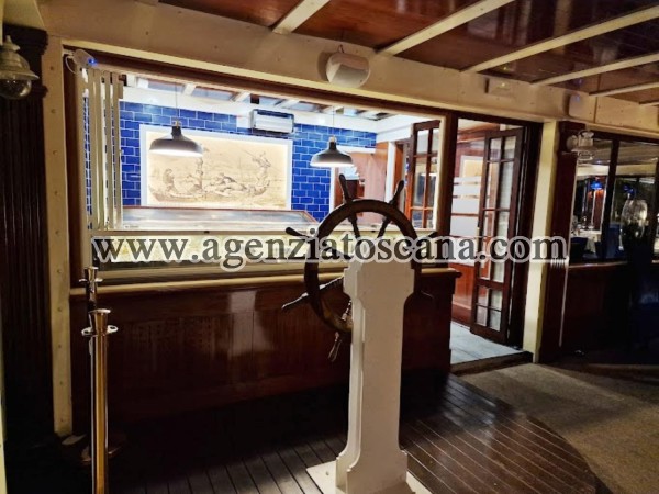 Ristorante in vendita, Forte Dei Marmi - Zona Via G. Battista Vico -  20