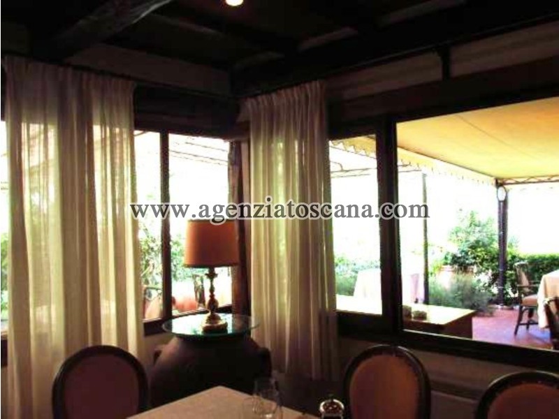 Immobile Commerciale - Direzionale in vendita, Forte Dei Marmi - Zona Via G. Battista Vico -  18